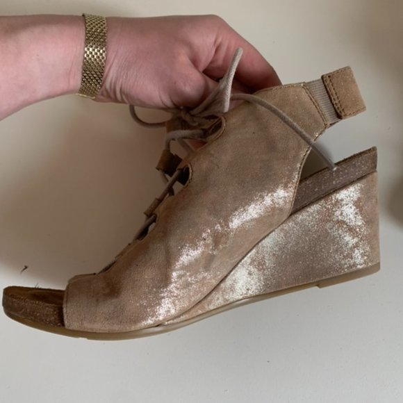 Sofft Wedge Heels - Picture 1 of 5